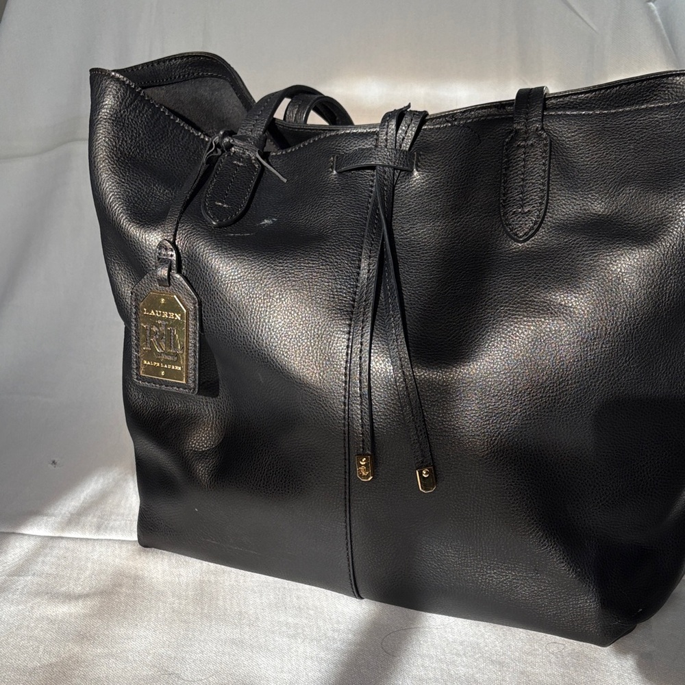 Lauren Ralph Lauren Black Leather Handbag with Gold Tag